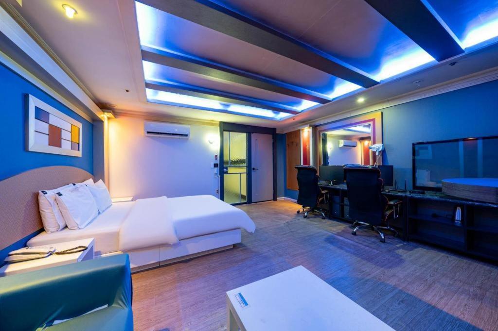 Hotel Head-One Uijeongbu Dış mekan fotoğraf