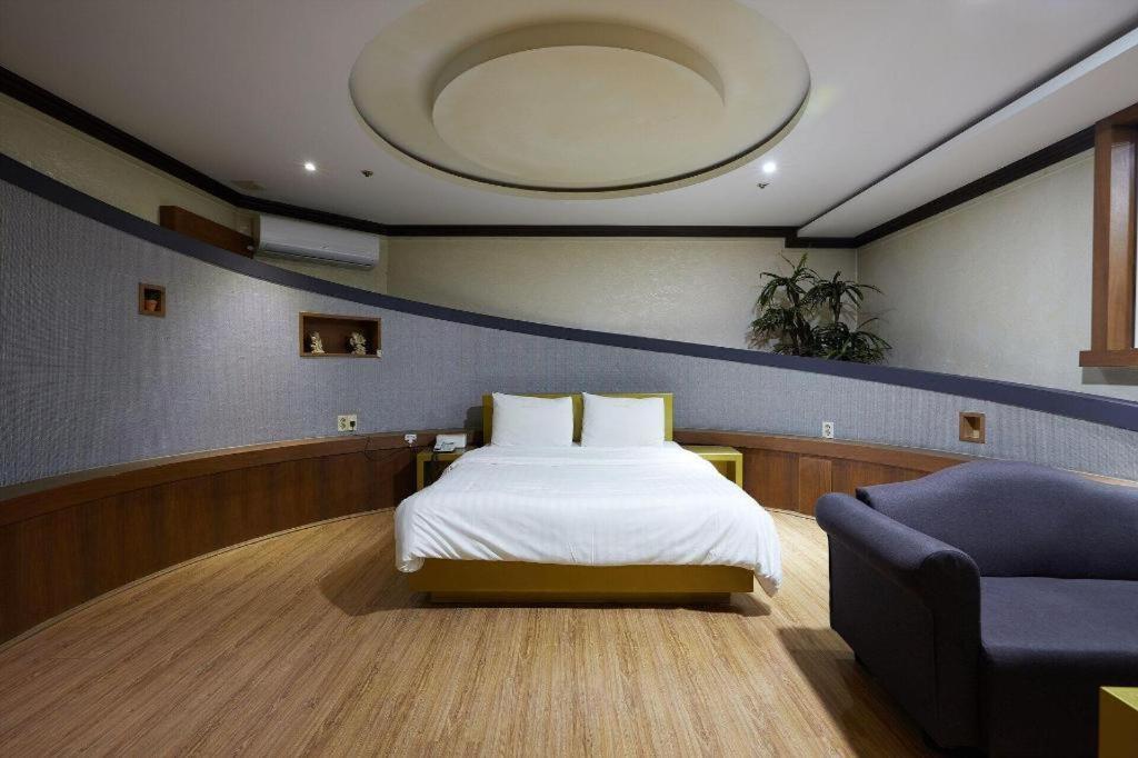 Hotel Head-One Uijeongbu Dış mekan fotoğraf