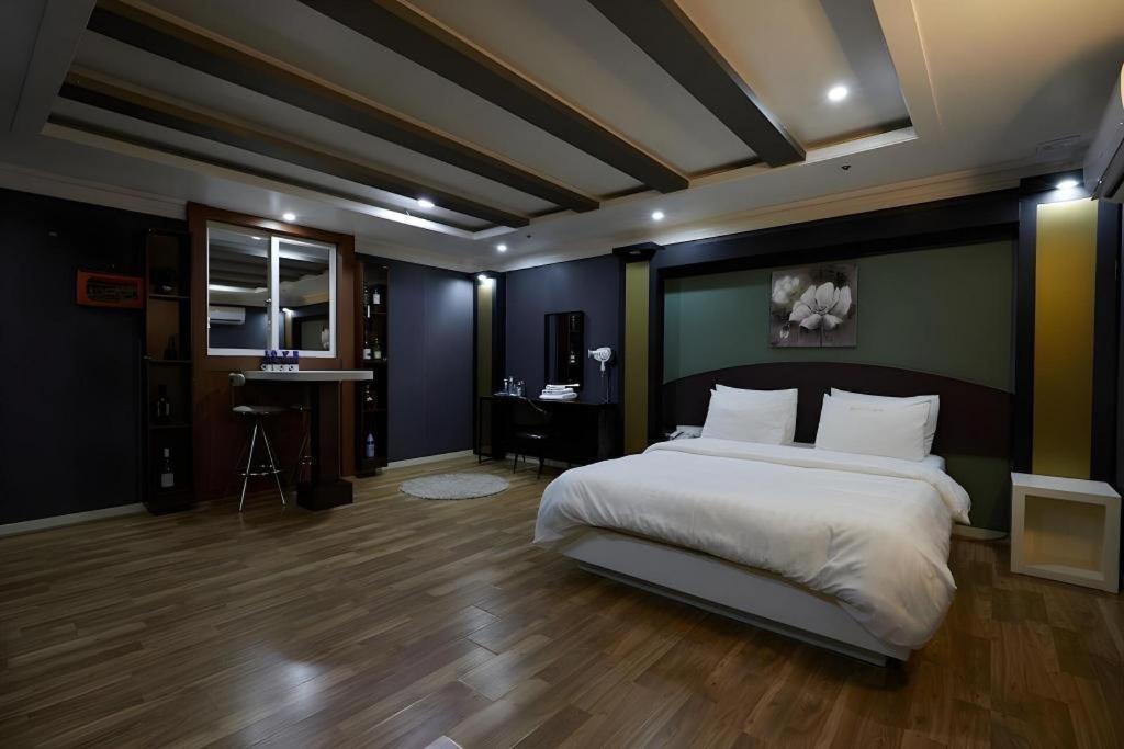 Hotel Head-One Uijeongbu Dış mekan fotoğraf